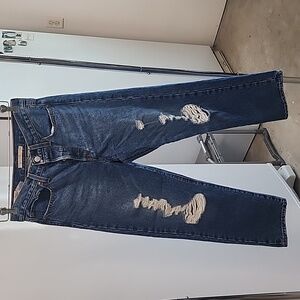 Levis Ripped Wedgie Straight